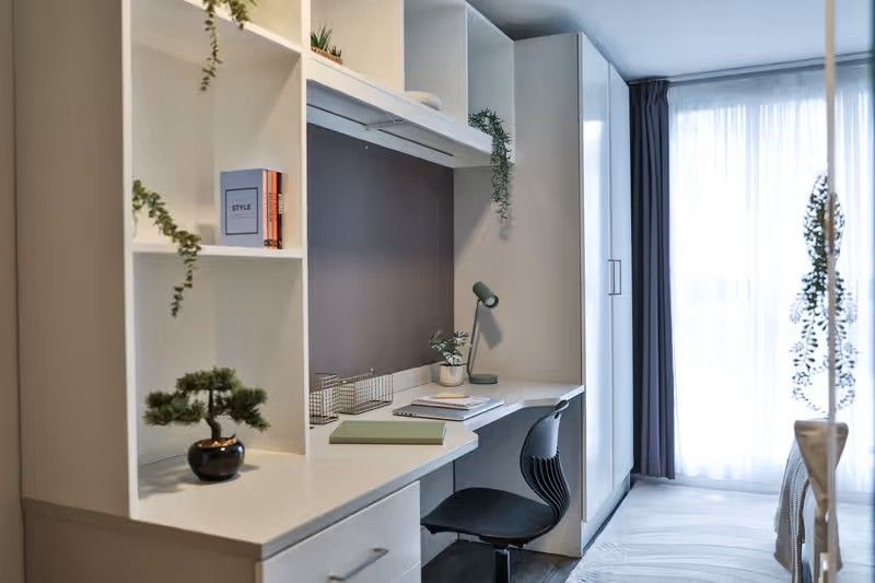 Classic Bigger 2 Bed Apartment - room